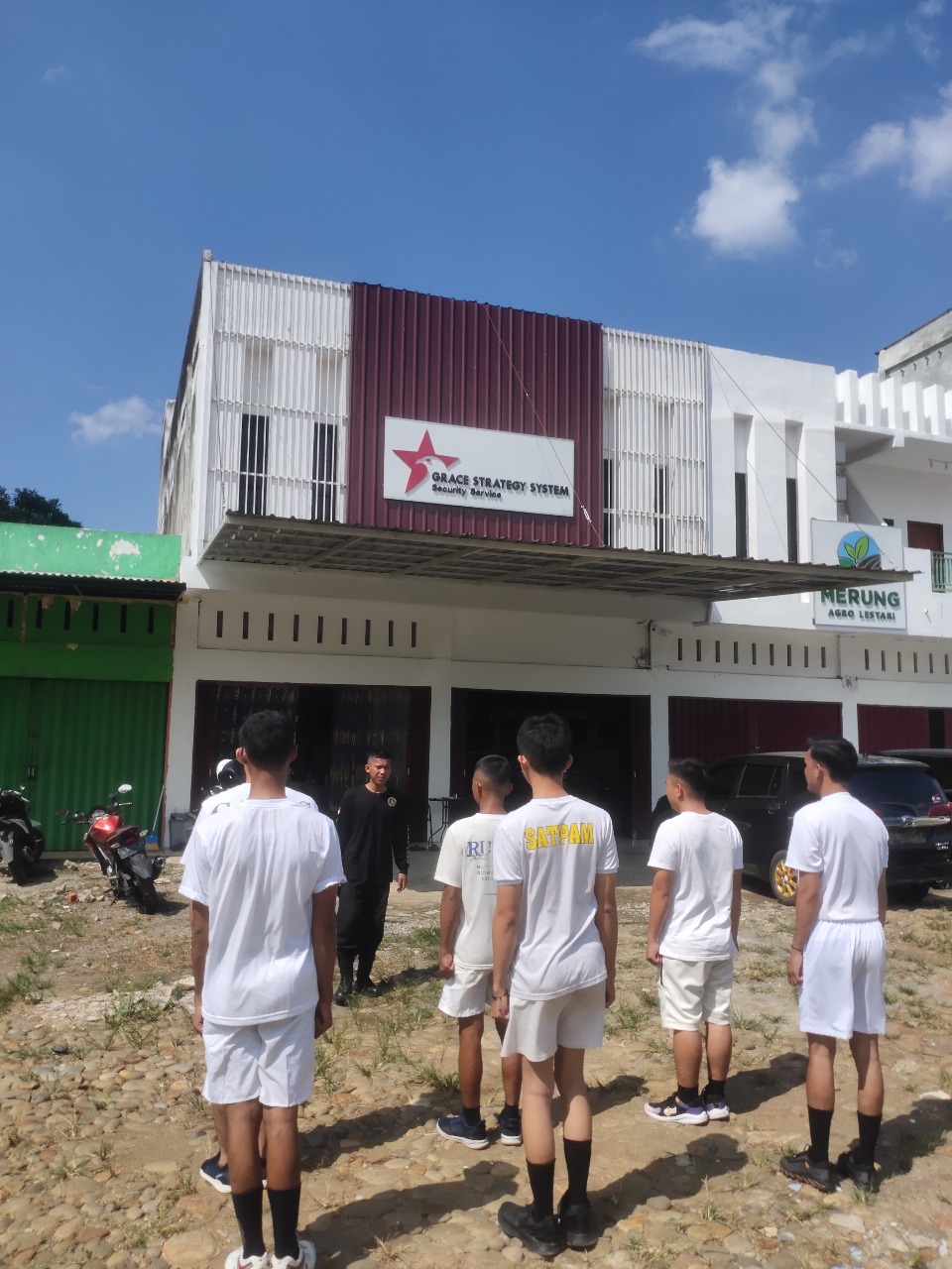 Pelatihan dan Pembinaan